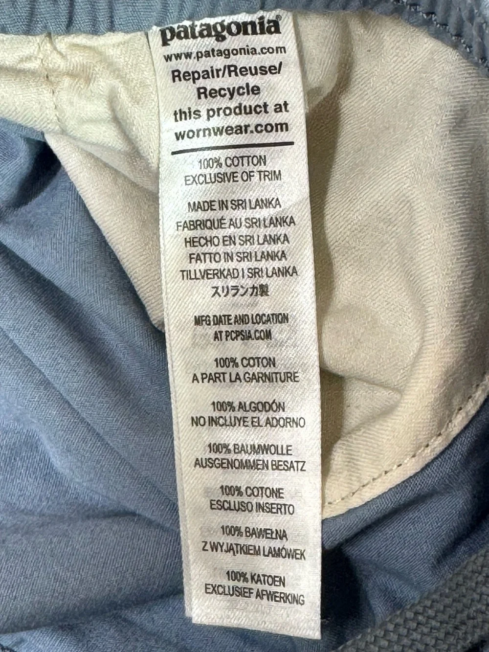 Patagonia Funhoggers Cotton Woven Shorts Blue #57145 Men's Size Medium